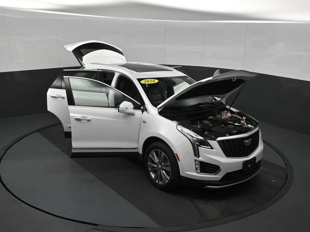 2024 Cadillac XT5 FWD Premium Luxury