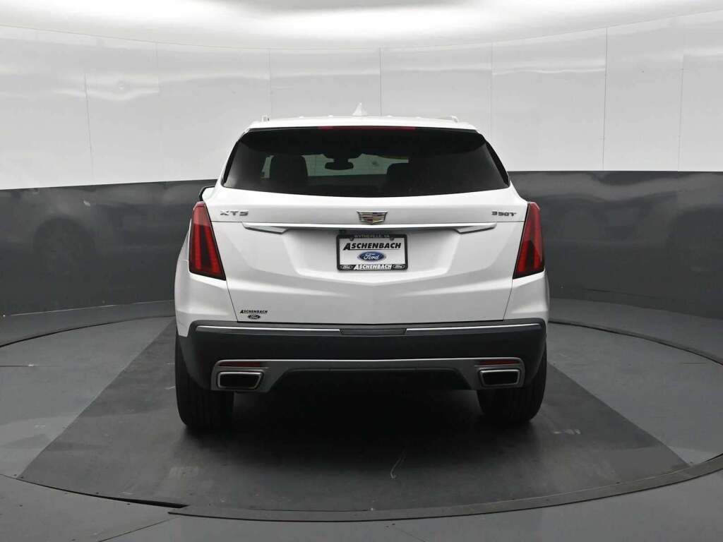 2024 Cadillac XT5 FWD Premium Luxury