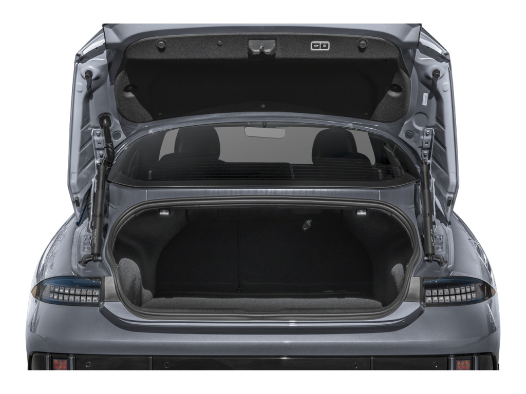 2024 Hyundai IONIQ 6 SE Standard Range