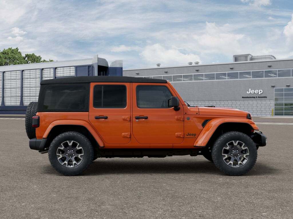 2026 Jeep Wrangler 4-Door Sahara 4x4