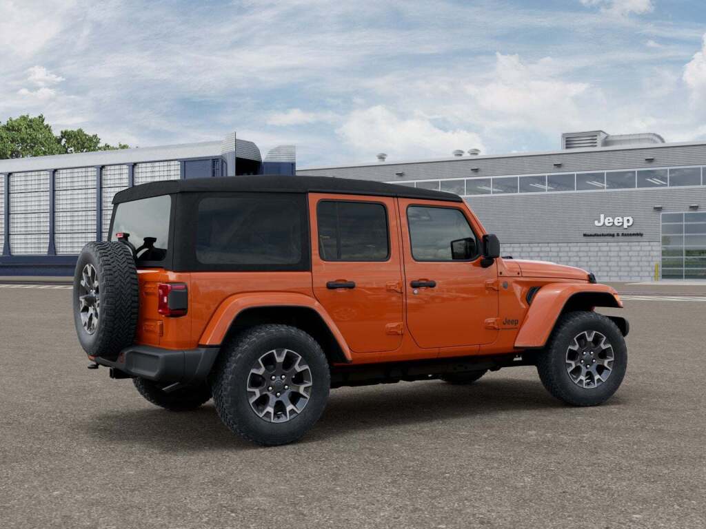 2026 Jeep Wrangler 4-Door Sahara 4x4