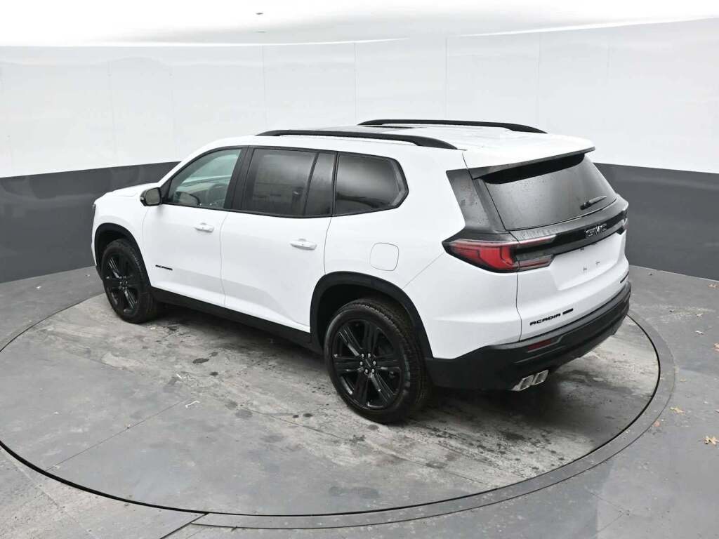 2026 GMC Acadia Elevation AWD