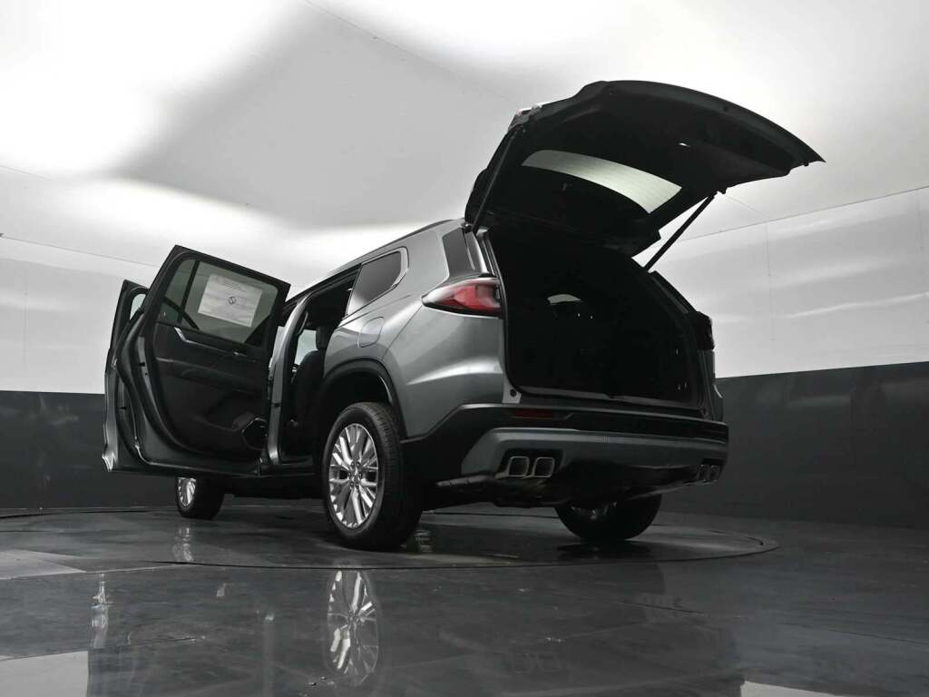 2026 GMC Acadia Elevation AWD