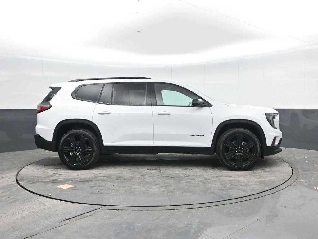 2026 GMC Acadia Elevation AWD