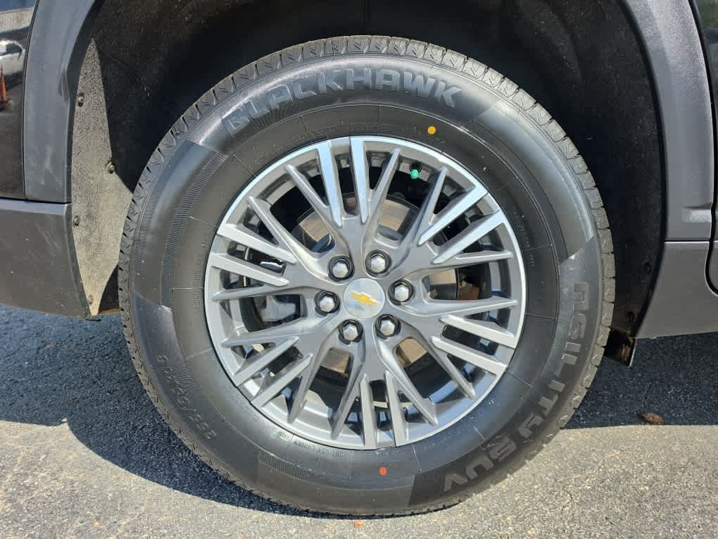 2025 Chevrolet Traverse FWD LT