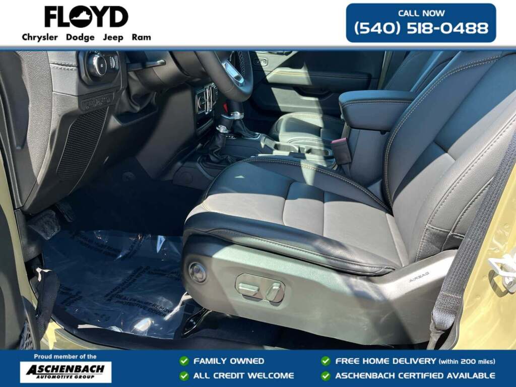 2026 Jeep Wrangler 4-Door Sahara 4x4