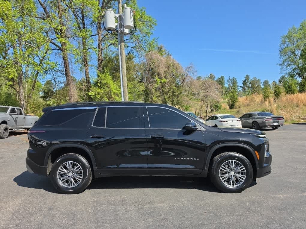 2025 Chevrolet Traverse FWD LT