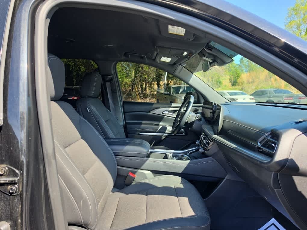 2025 Chevrolet Traverse FWD LT