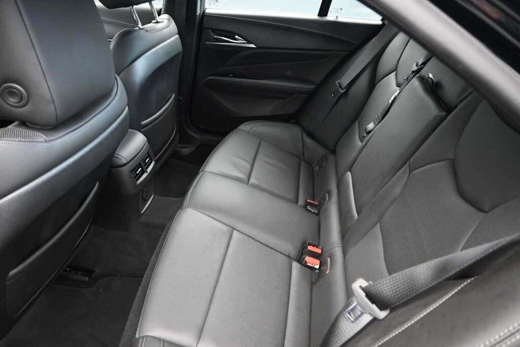 2023 Cadillac CT4 Premium Luxury