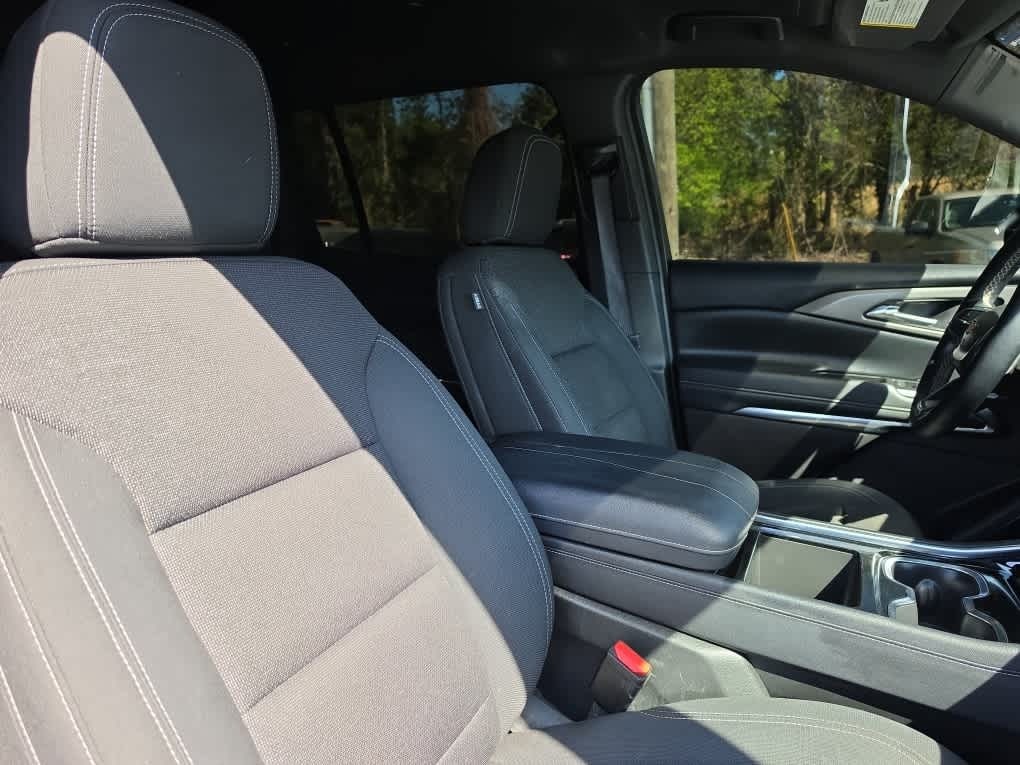 2025 Chevrolet Traverse FWD LT
