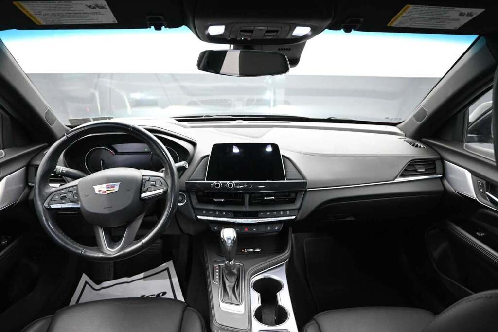 2023 Cadillac CT4 Premium Luxury
