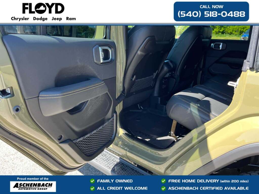 2026 Jeep Wrangler 4-Door Sahara 4x4