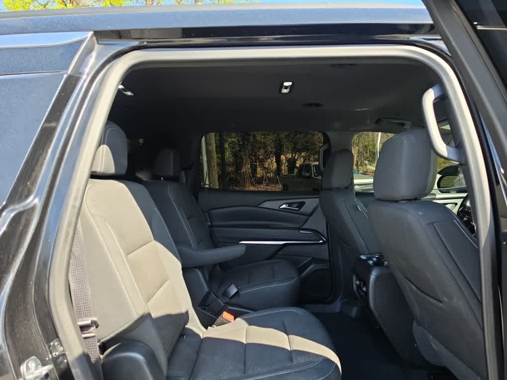 2025 Chevrolet Traverse FWD LT
