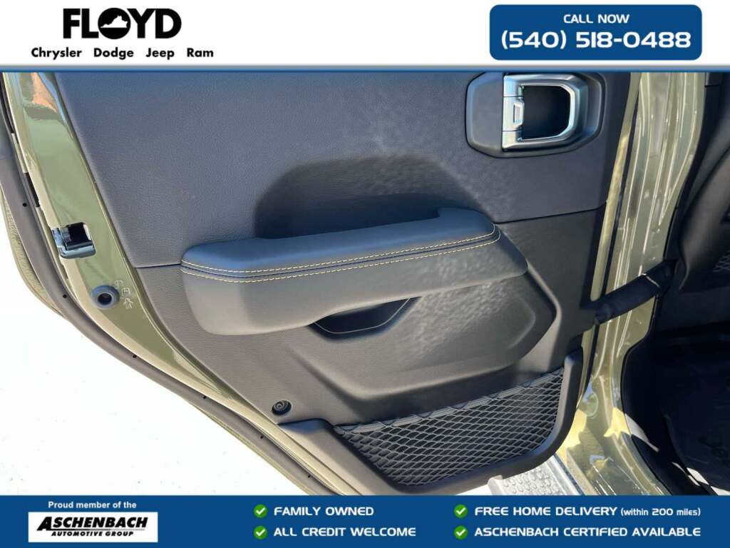 2026 Jeep Wrangler 4-Door Sahara 4x4