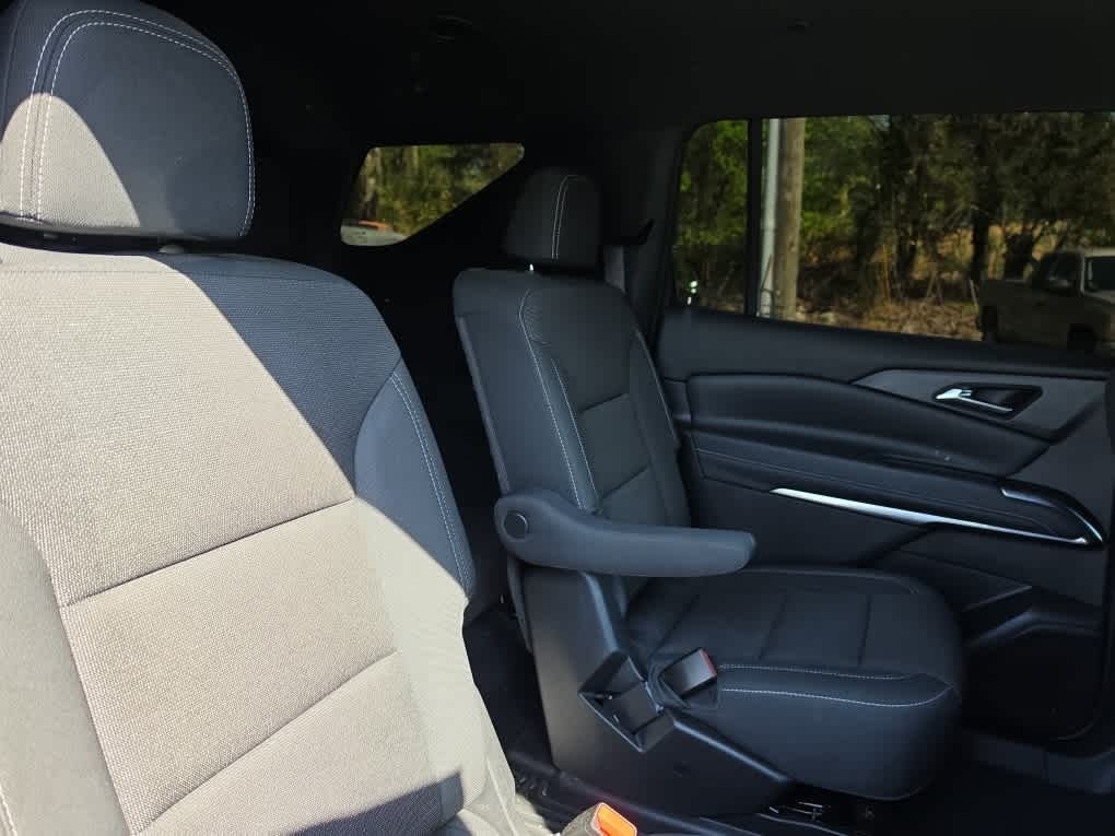 2025 Chevrolet Traverse FWD LT