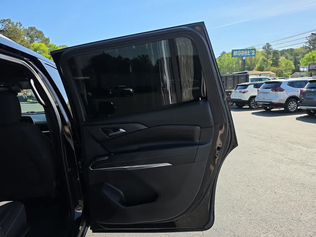 2025 Chevrolet Traverse FWD LT