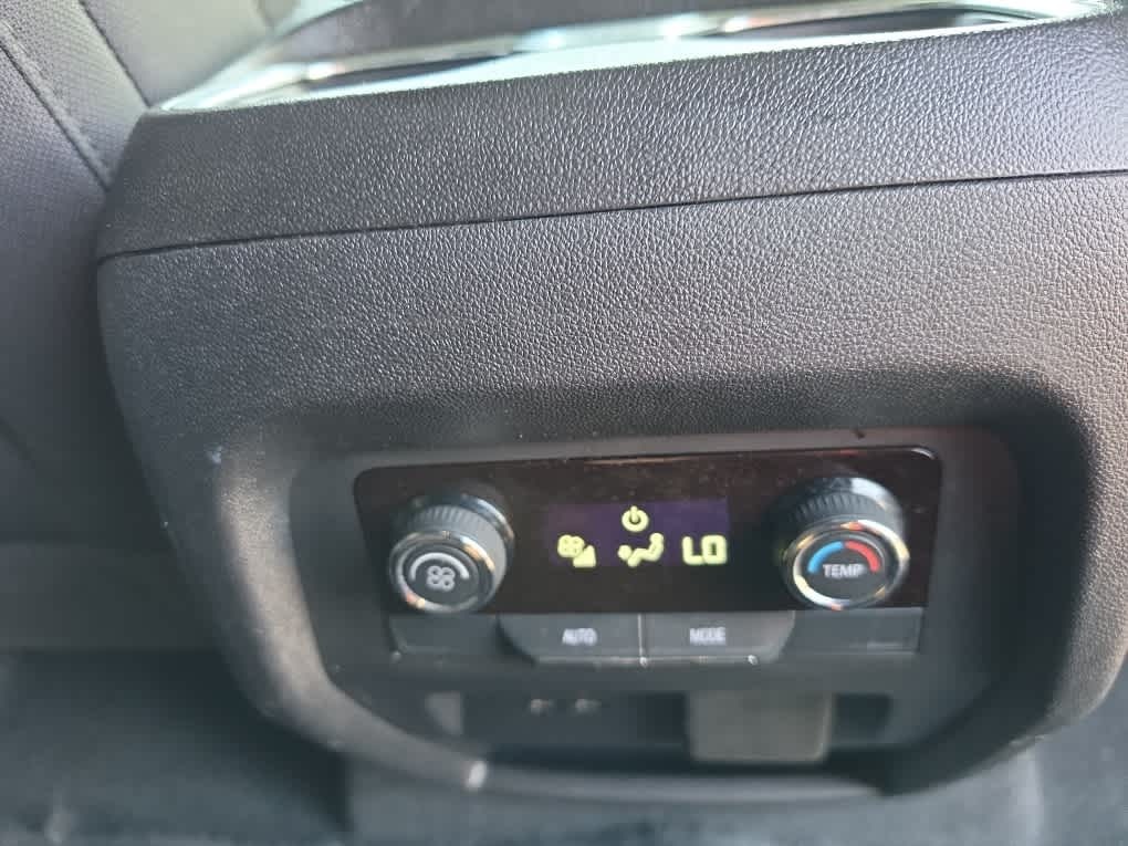 2025 Chevrolet Traverse FWD LT