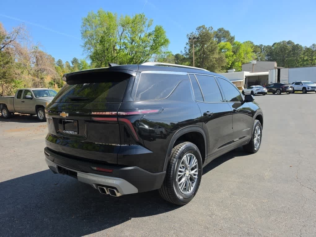 2025 Chevrolet Traverse FWD LT
