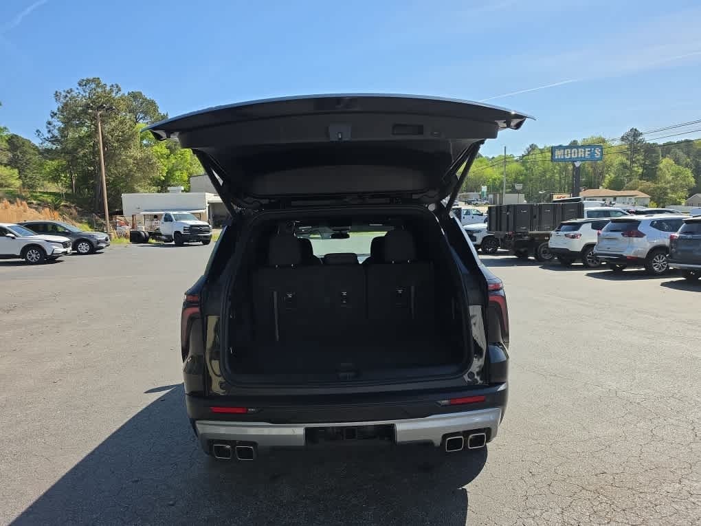 2025 Chevrolet Traverse FWD LT
