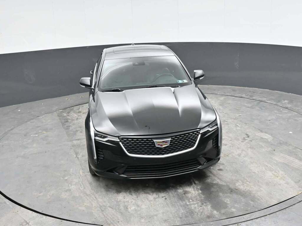 2023 Cadillac CT4 Premium Luxury