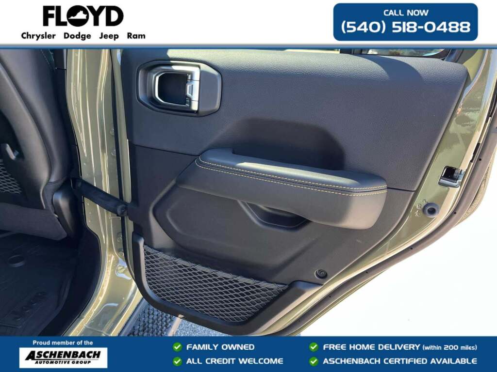 2026 Jeep Wrangler 4-Door Sahara 4x4