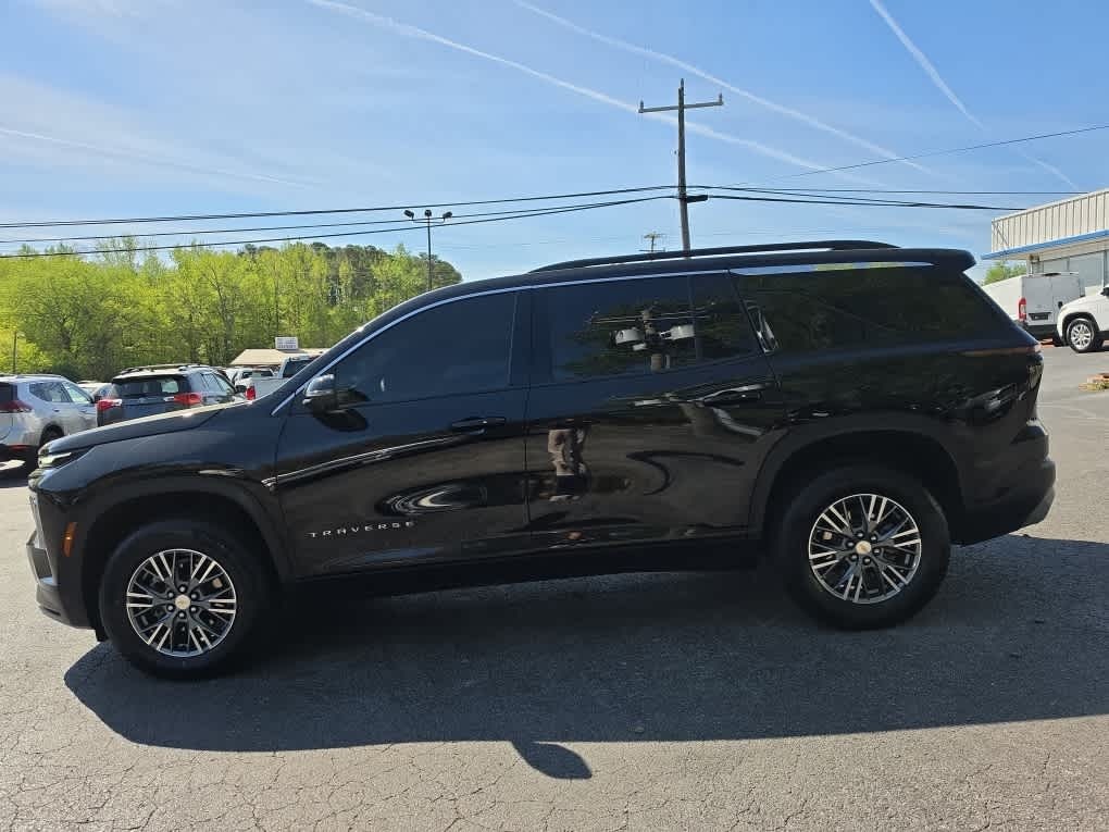 2025 Chevrolet Traverse FWD LT