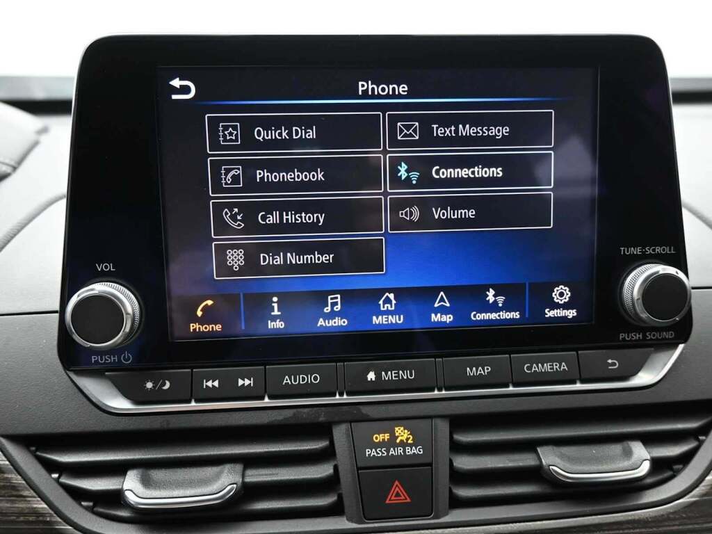 2021 Nissan Altima SL FWD