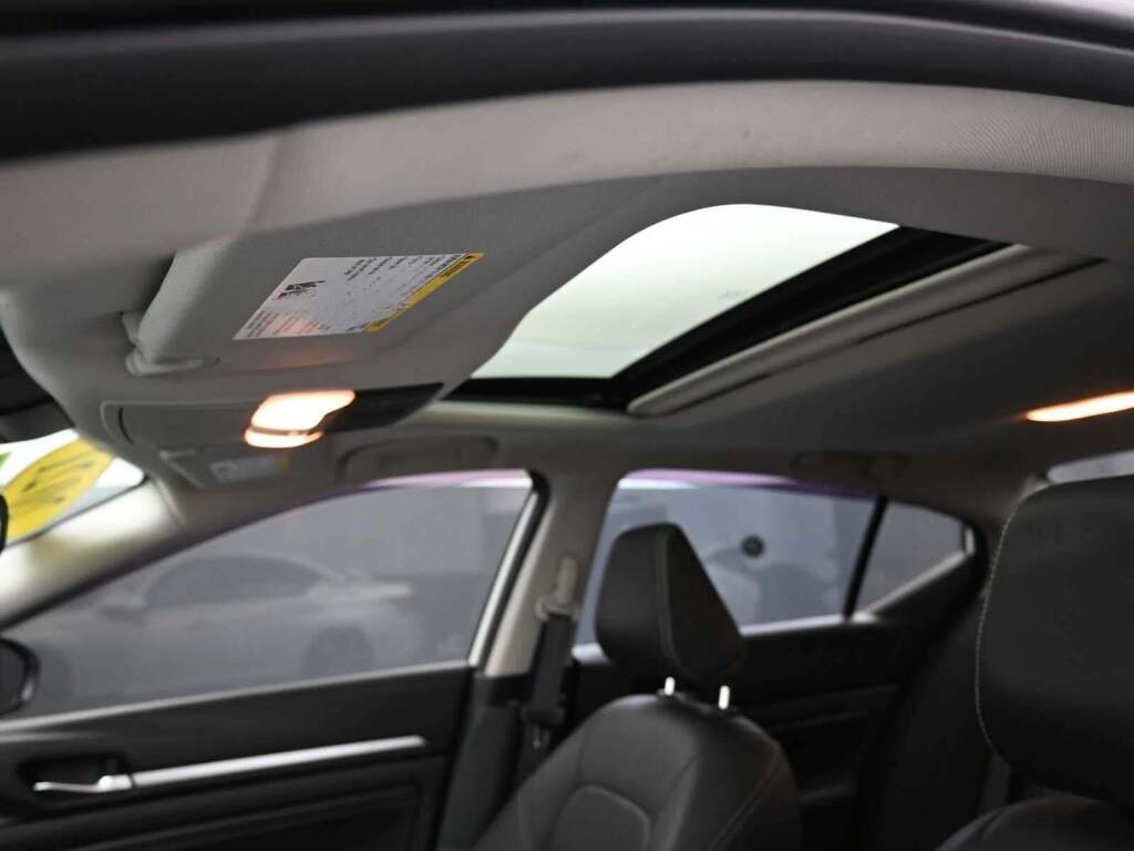 2021 Nissan Altima SL FWD