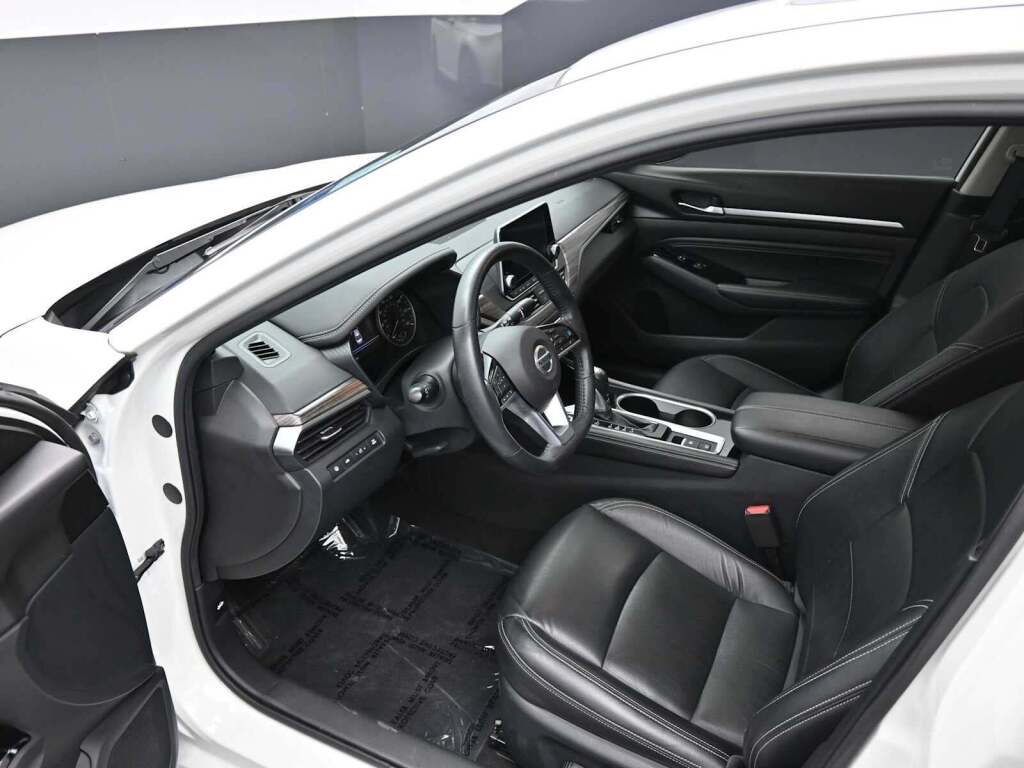 2021 Nissan Altima SL FWD