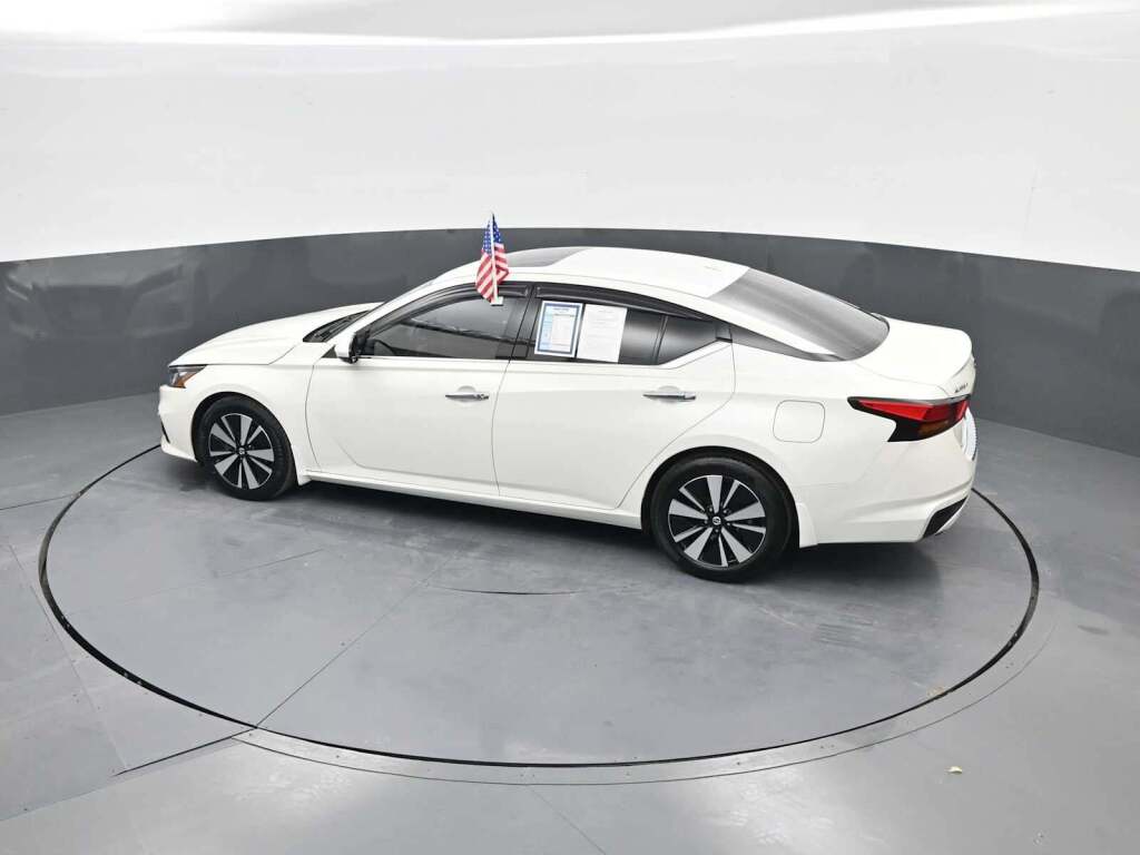 2021 Nissan Altima SL FWD