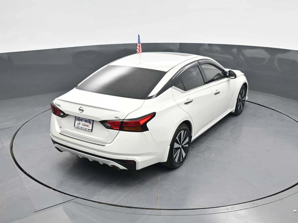 2021 Nissan Altima SL FWD