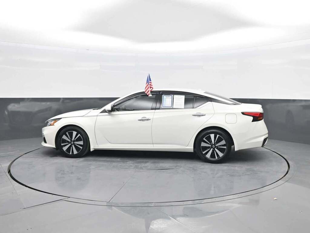 2021 Nissan Altima SL FWD