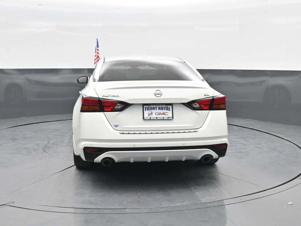 2021 Nissan Altima SL FWD