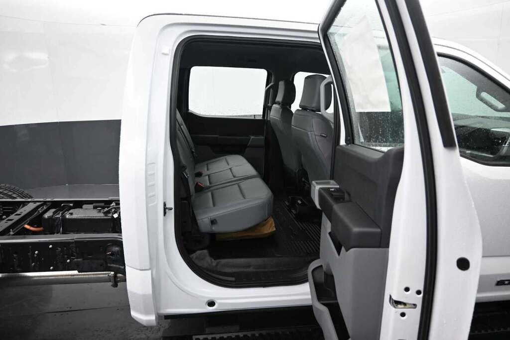 2026 Ford F-350 Chassis XL