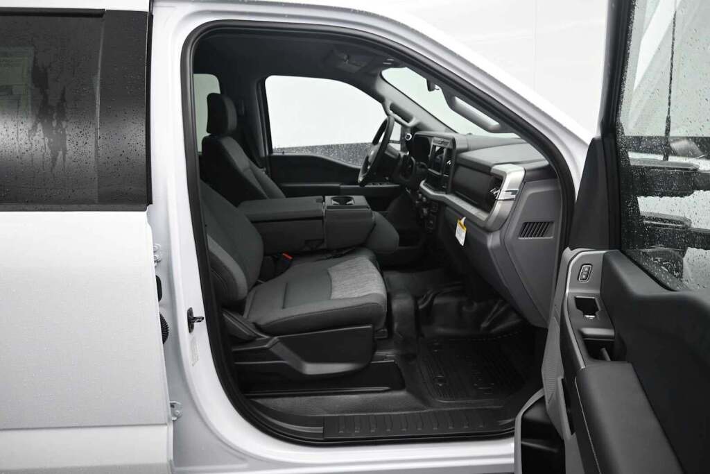 2026 Ford F-350 Chassis XLT