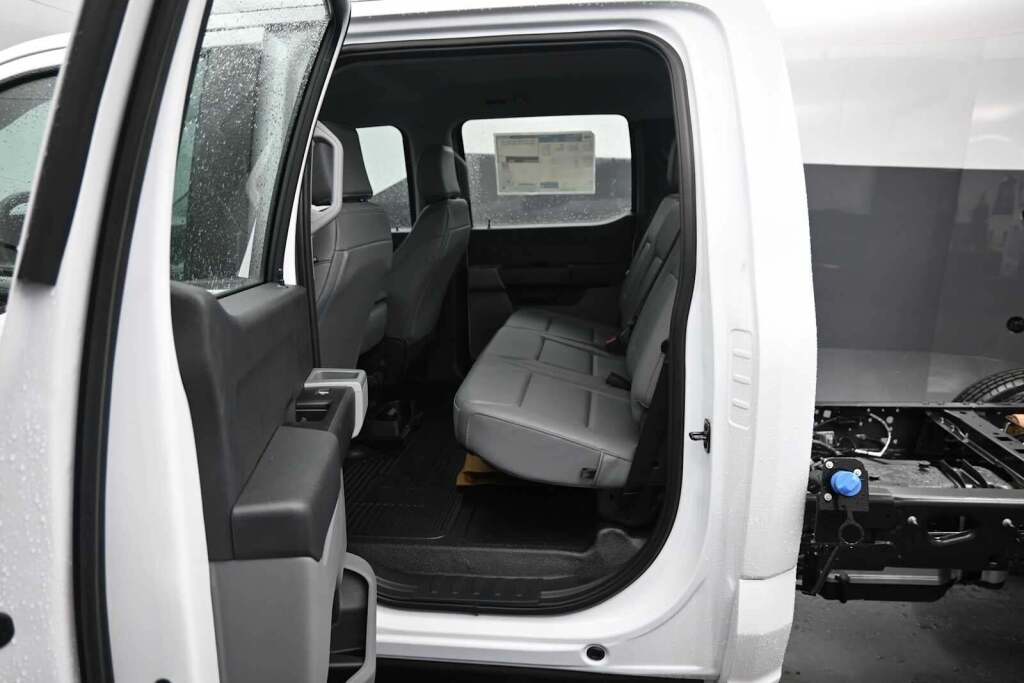 2026 Ford F-350 Chassis XL