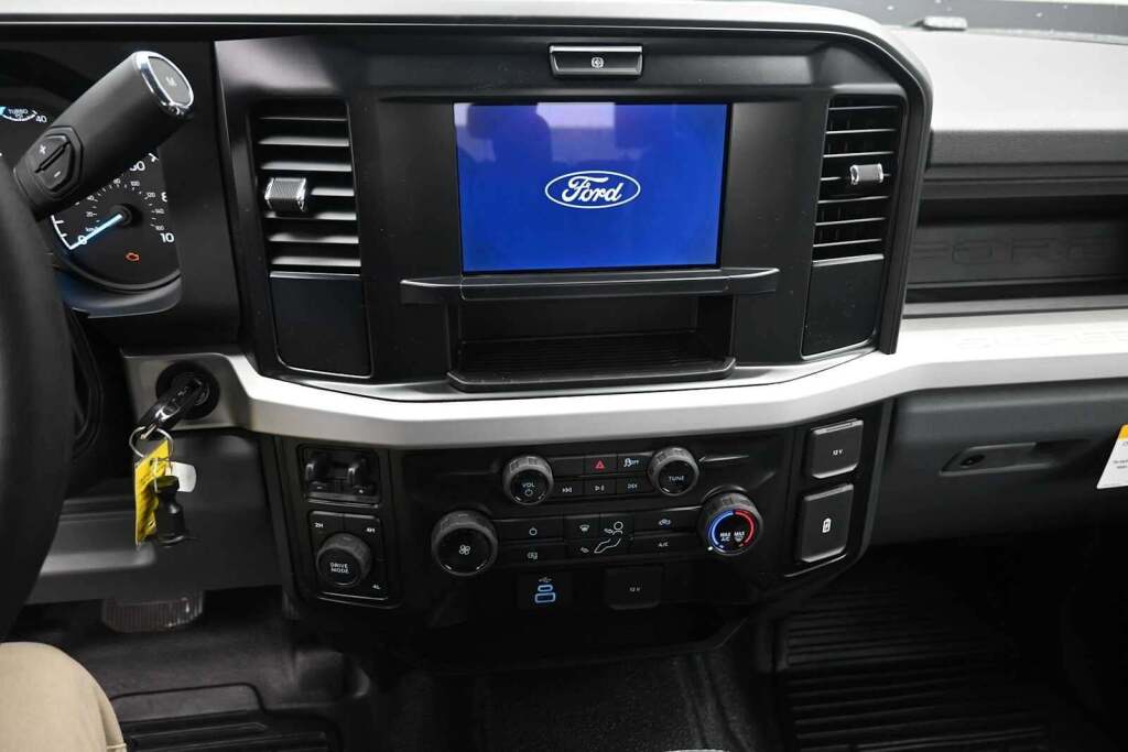 2026 Ford F-350 Chassis XL