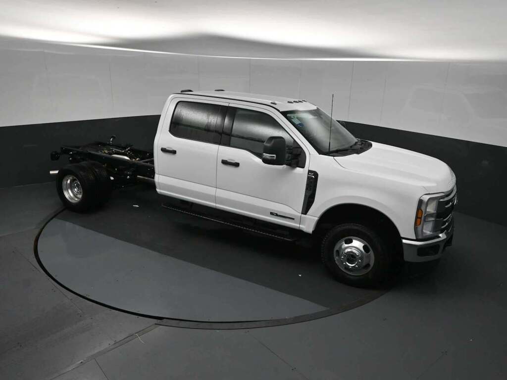 2026 Ford F-350 Chassis XLT