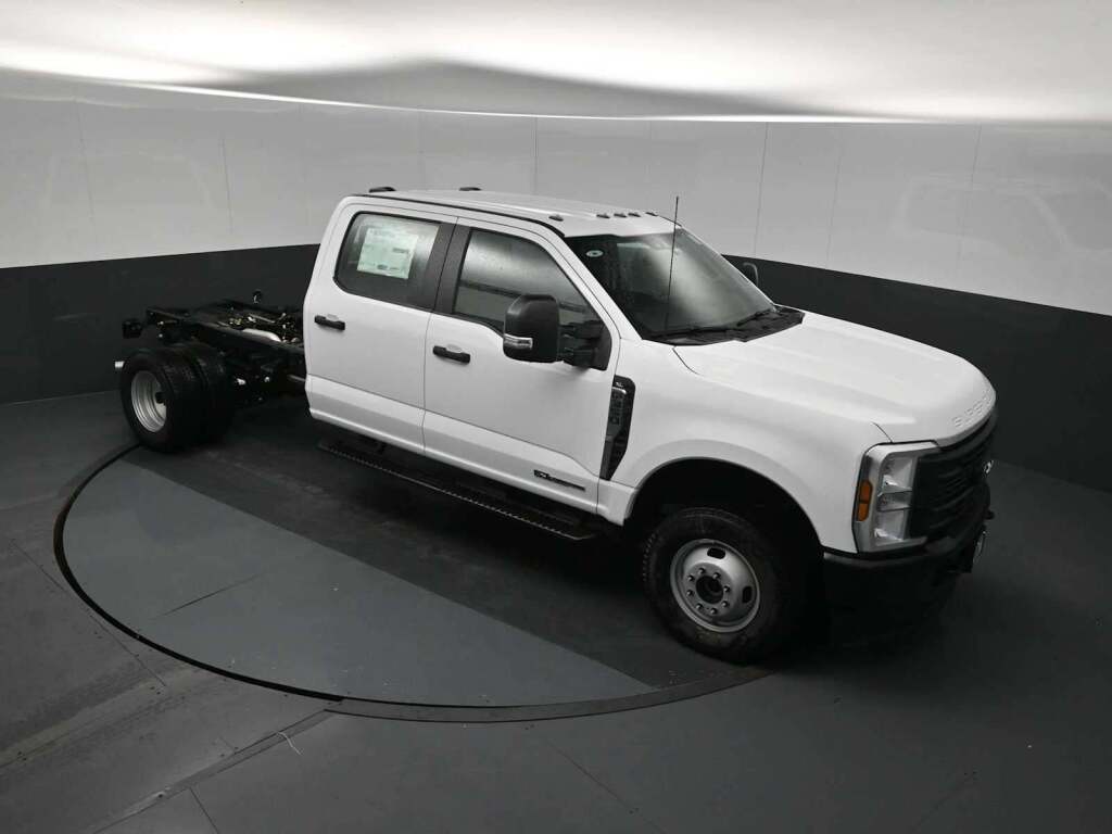 2026 Ford F-350 Chassis XL