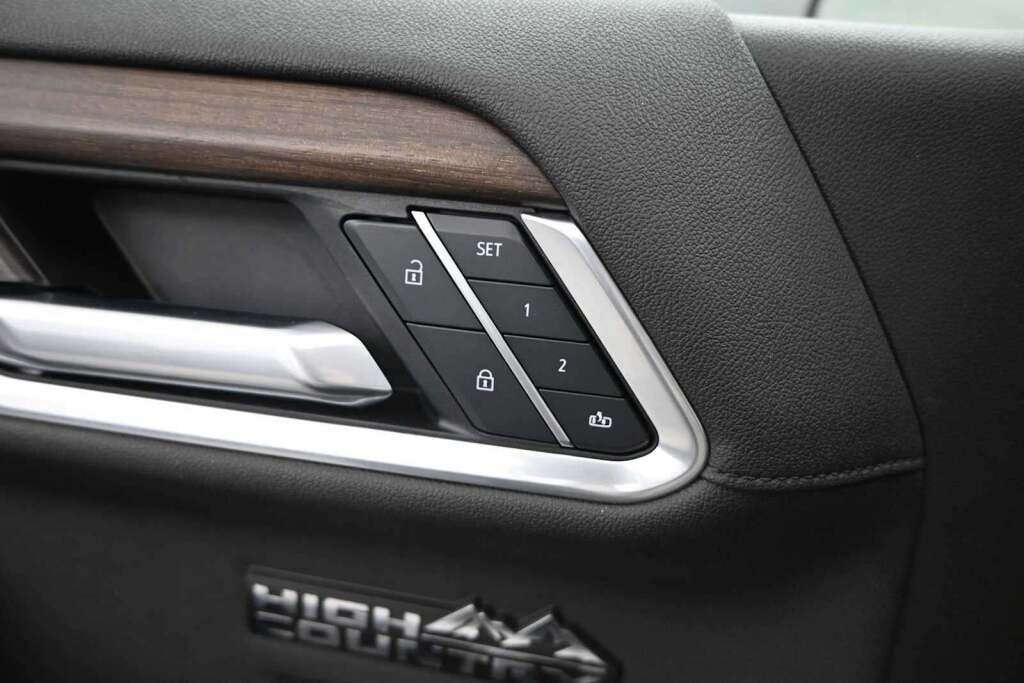 2025 Chevrolet Silverado 1500 High Country