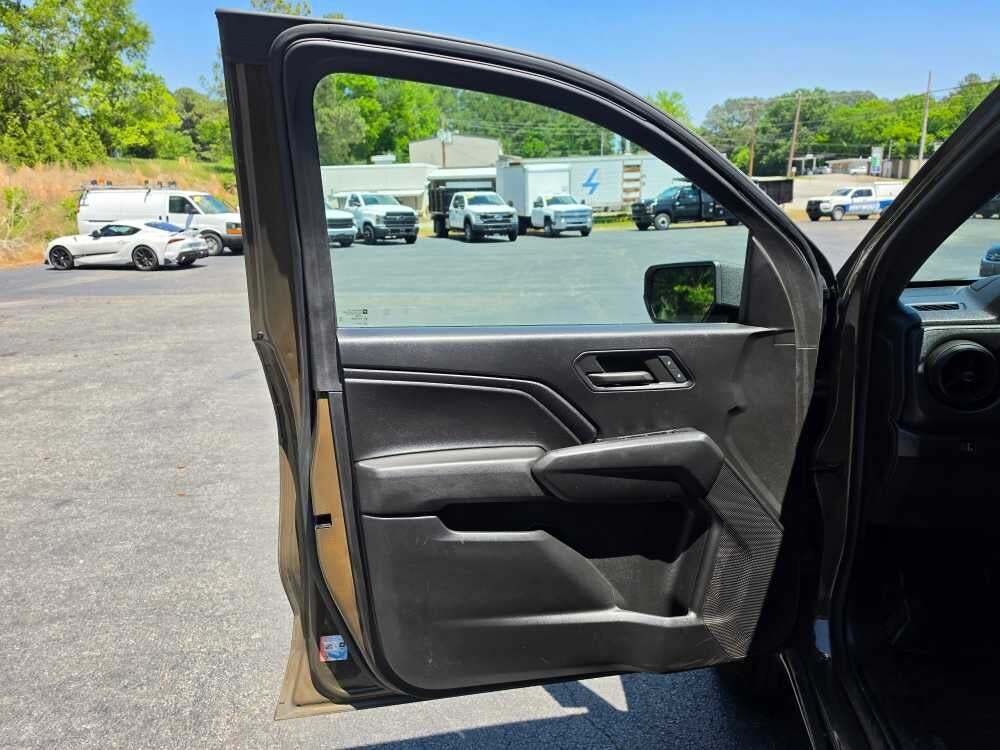 2023 Chevrolet Colorado 2WD Crew Cab Short Box WT