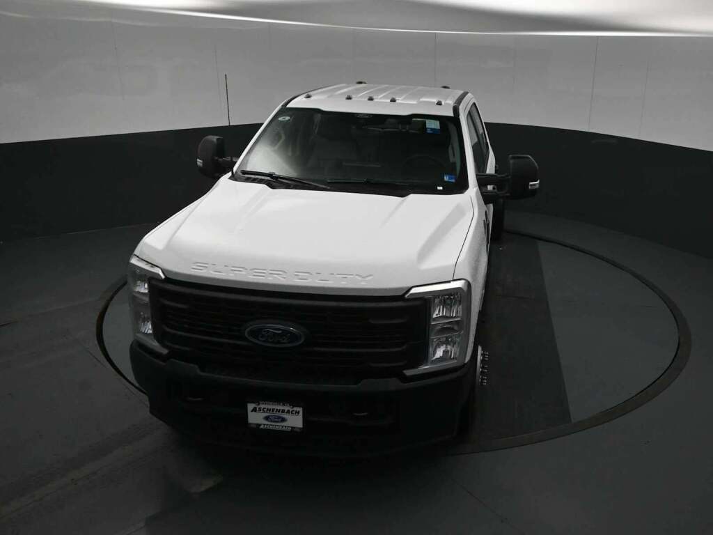 2026 Ford F-350 Chassis XL