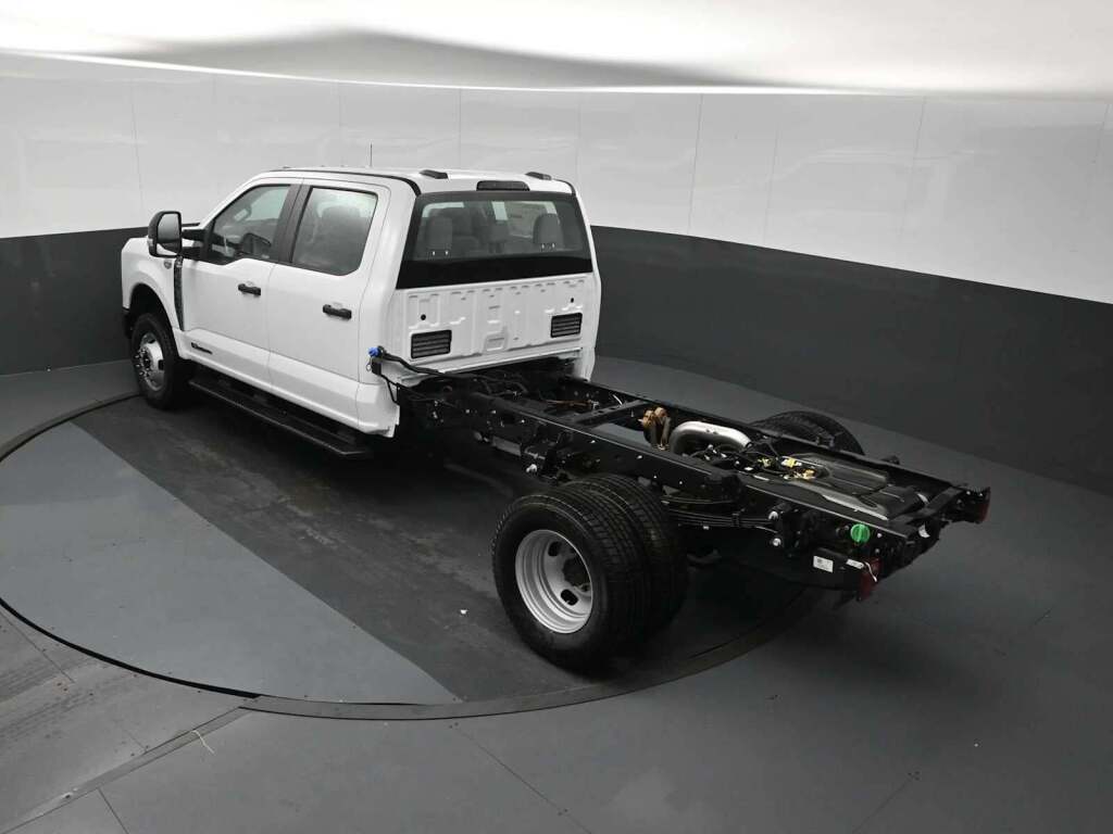 2026 Ford F-350 Chassis XL