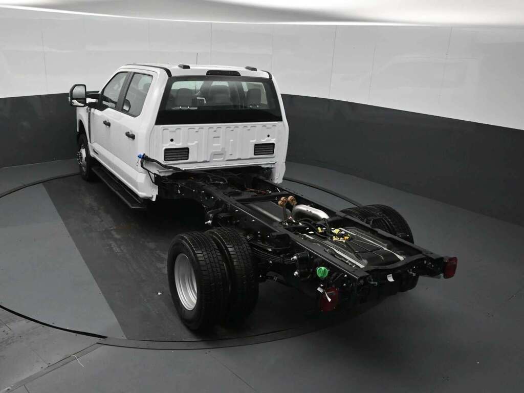 2026 Ford F-350 Chassis XL