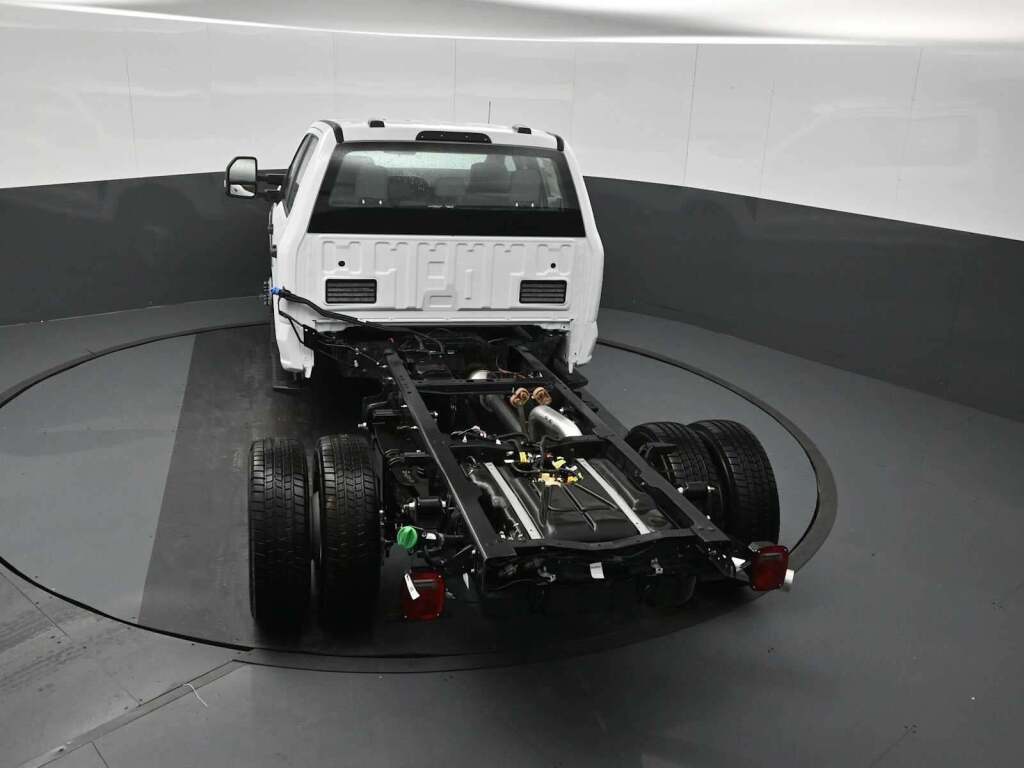 2026 Ford F-350 Chassis XL