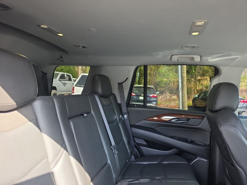 2018 Cadillac Escalade Standard