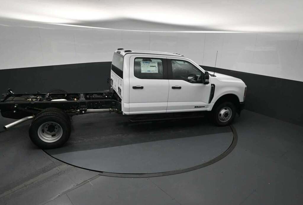 2026 Ford F-350 Chassis XL