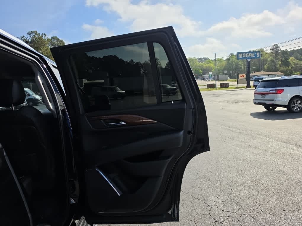 2018 Cadillac Escalade Standard