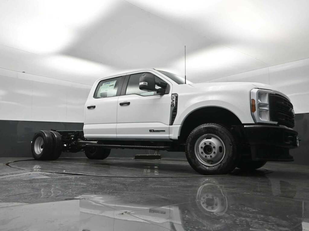 2026 Ford F-350 Chassis XL