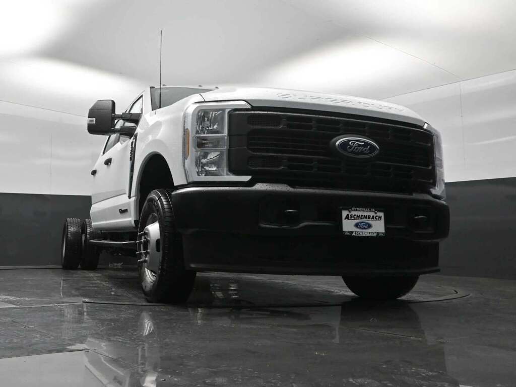2026 Ford F-350 Chassis XL
